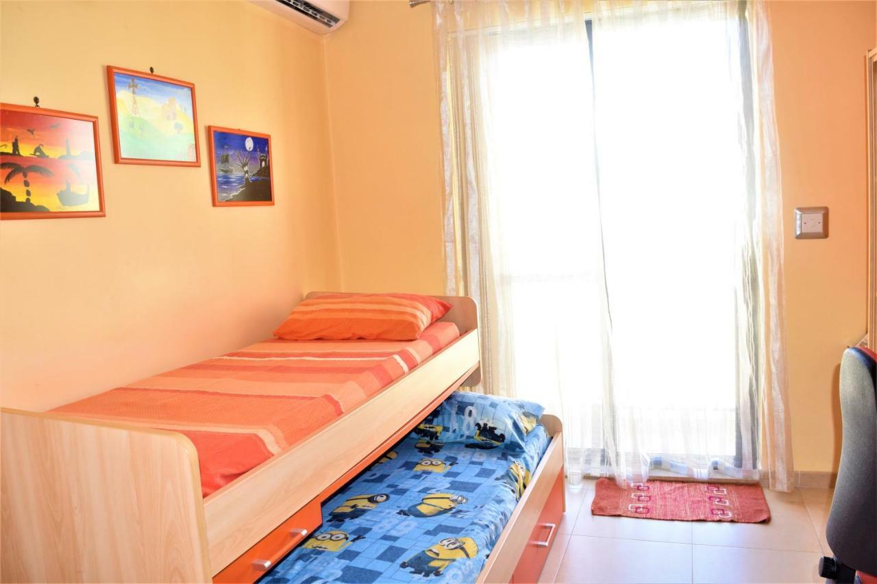 Ullswater No. 9 Appartement Marsaskala Buitenkant foto